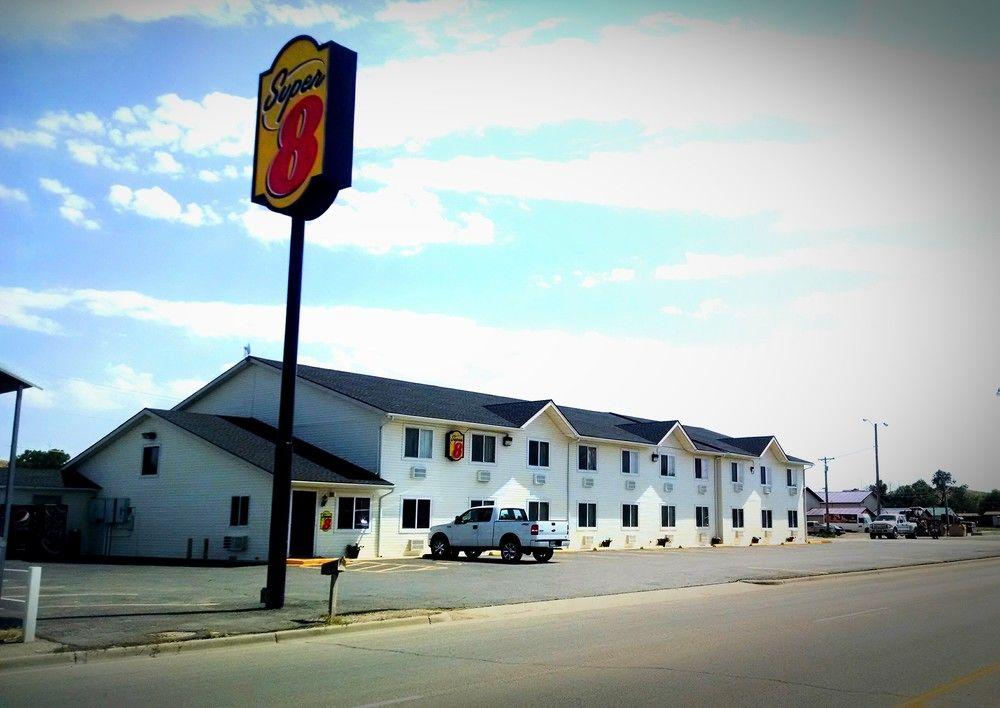 Super 8 Sheridan Exterior photo